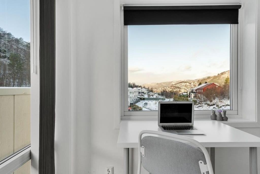 Stor Og Moderne Leilighet I Indre Arna Bergen Gratis Parkering!! Екстер'єр фото