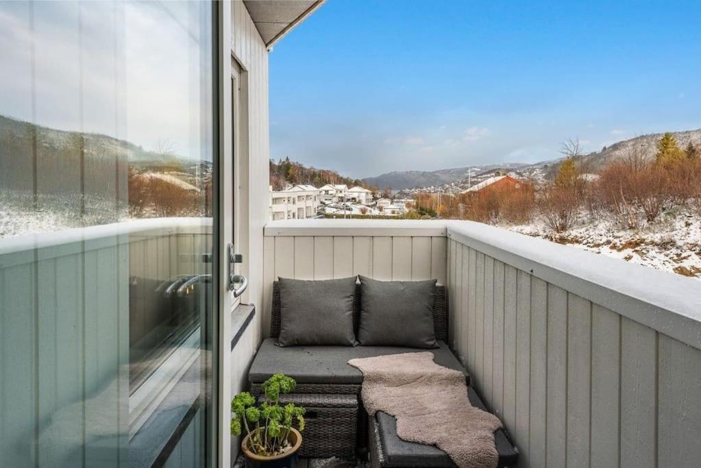Stor Og Moderne Leilighet I Indre Arna Bergen Gratis Parkering!! Екстер'єр фото